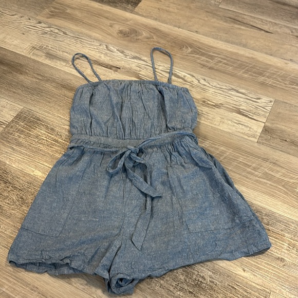 AE Jean romper - Picture 4 of 6